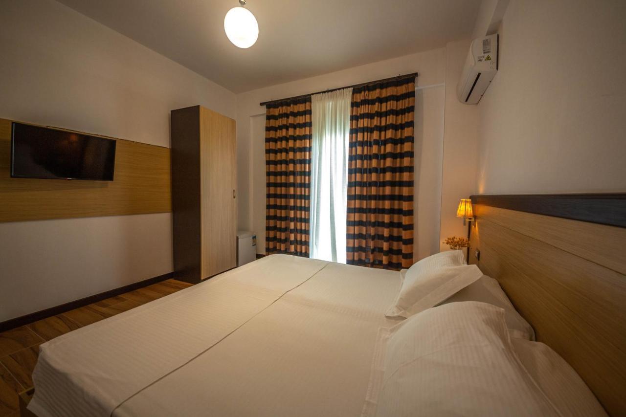 Inada Hotel Ksamil Exterior photo
