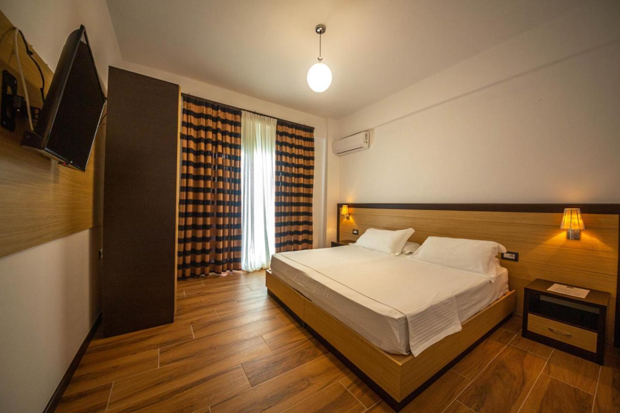Inada Hotel Ksamil Exterior photo