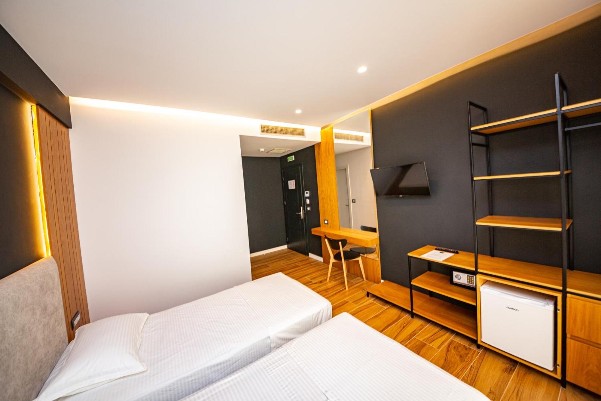Inada Hotel Ksamil Room photo